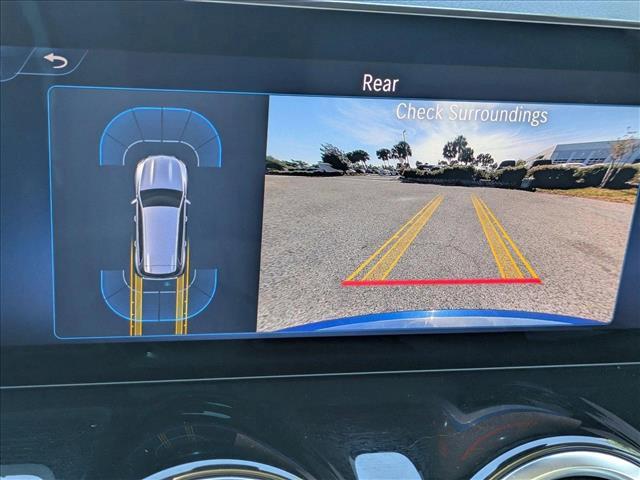 Photo of 2025 Starling Blue Metallic Mercedes-Benz GLB 250