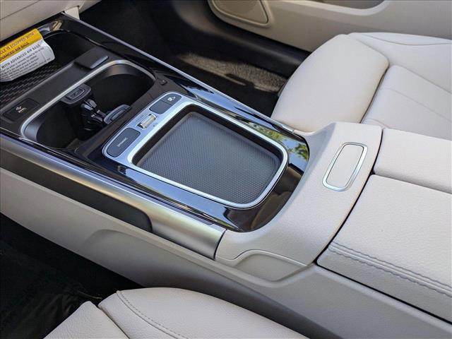 Photo of 2025 Starling Blue Metallic Mercedes-Benz GLB 250