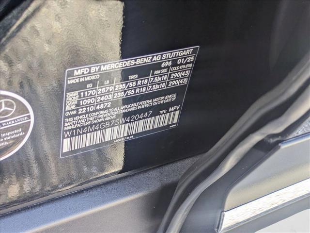 Photo of 2025 Night Black Mercedes-Benz GLB 250