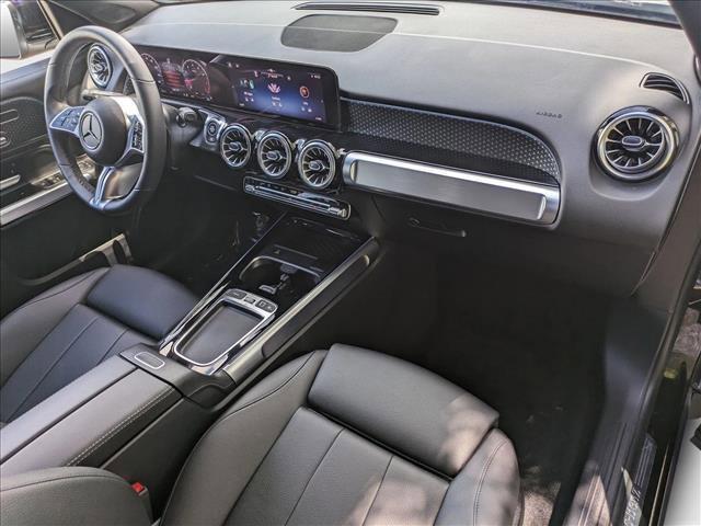 Photo of 2025 Night Black Mercedes-Benz GLB 250
