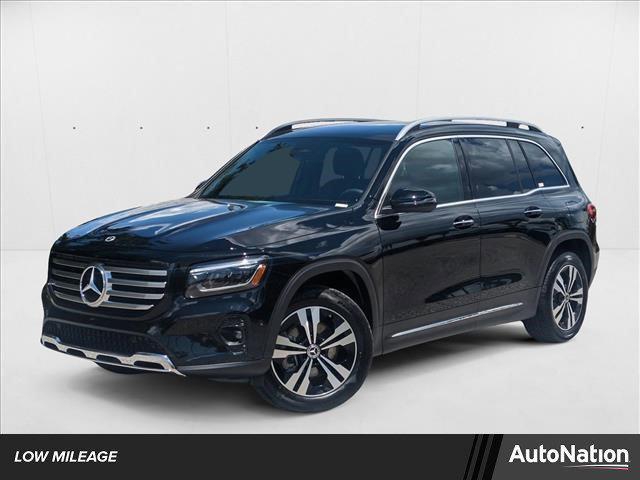 Photo of 2025 Night Black Mercedes-Benz GLB 250