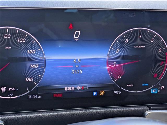 Photo of 2025 Mountain Grey Metallic Mercedes-Benz GLB 250
