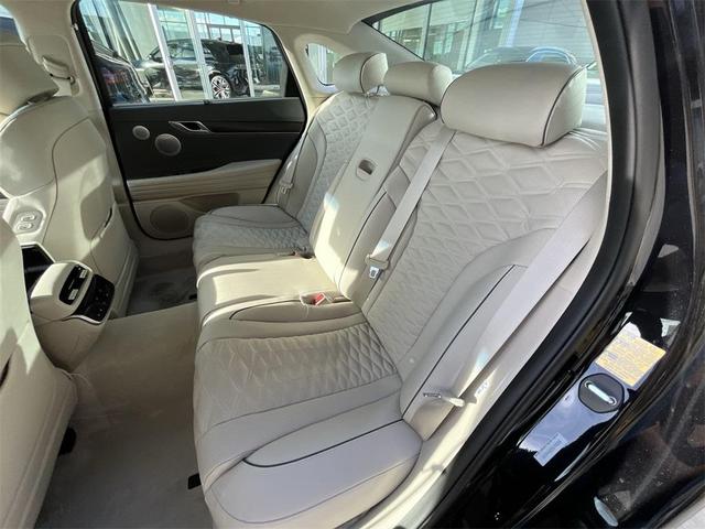 Photo of 2025 Vik Black Genesis G80