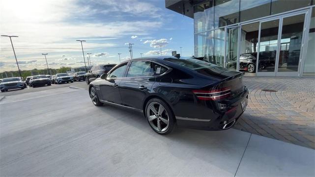 Photo of 2025 Vik Black Genesis G80