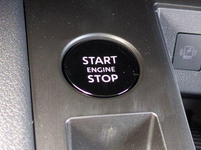 Photo of 2026 Gun Metallic/Scarlet Ember Tintcoat Nissan Kicks