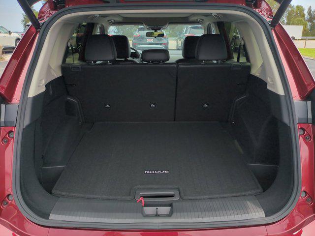 Photo of 2025 Scarlet Ember Tintcoat Nissan Rogue