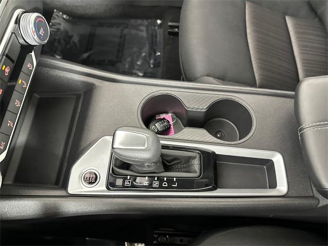 Photo of 2025 Glacier White Nissan Altima