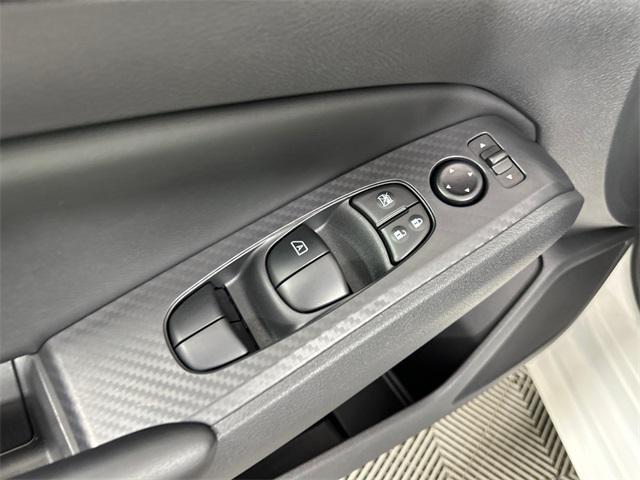 Photo of 2025 Glacier White Nissan Altima
