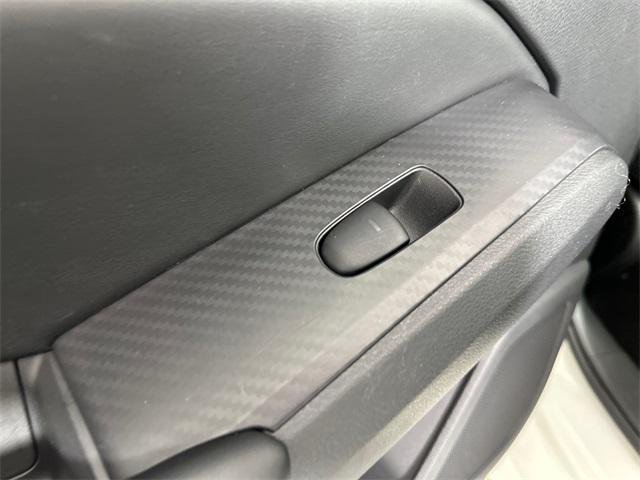 Photo of 2025 Glacier White Nissan Altima