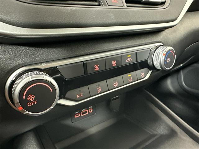 Photo of 2025 Glacier White Nissan Altima