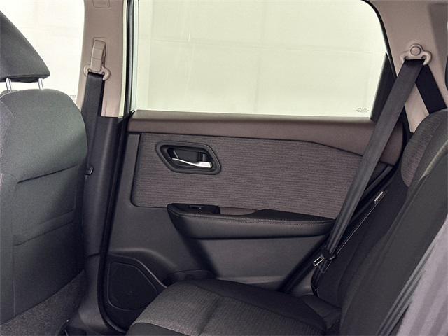 Photo of 2021 Brilliant Silver Metallic Nissan Rogue