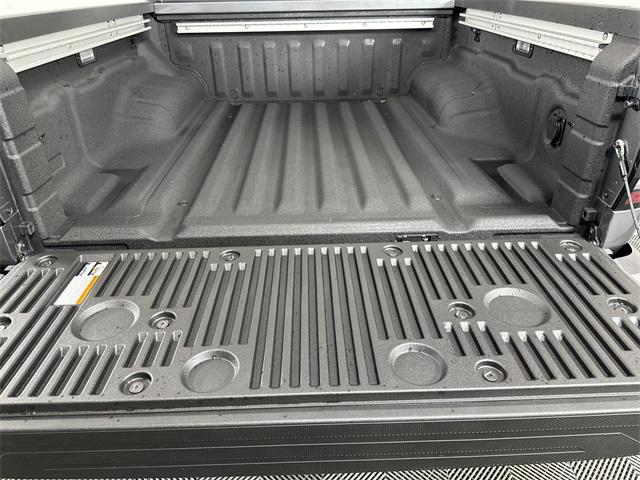 Photo of 2025 Gun Metallic Nissan Frontier