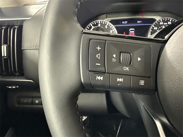 Photo of 2025 Super Black Nissan Pathfinder