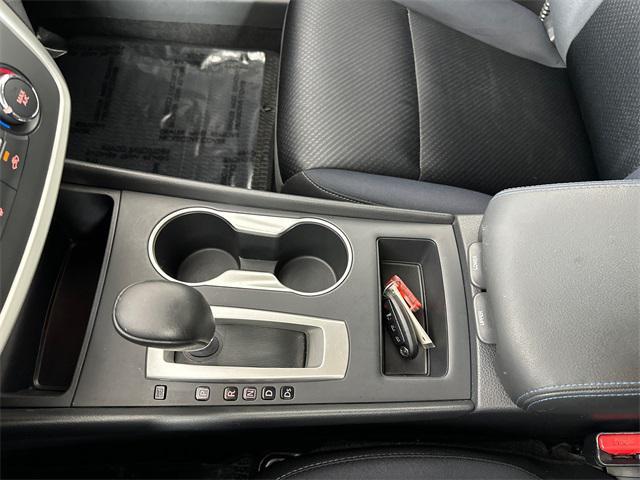 Photo of 2017 Pearl White Nissan Altima