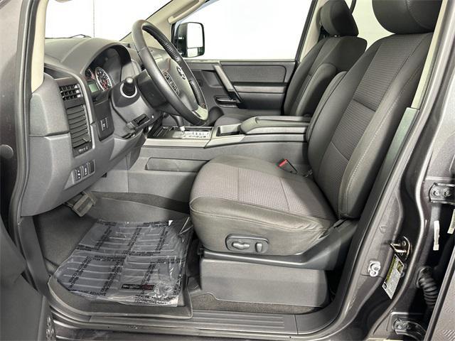 Photo of 2011 Smoke Nissan Titan