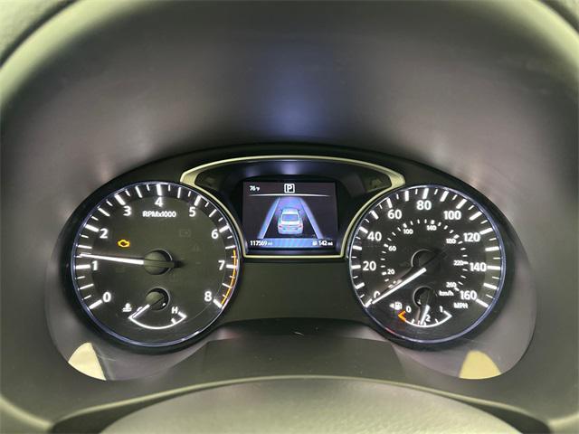 Photo of 2017 Gun Metallic Nissan Altima