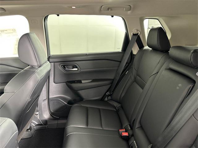 Photo of 2026 Gun Metallic Nissan Rogue