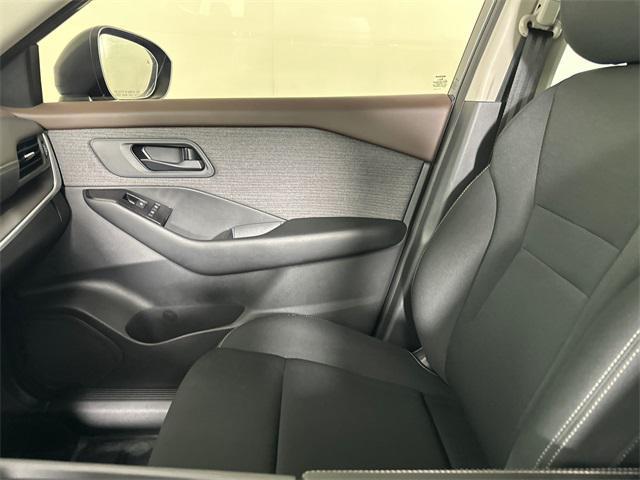Photo of 2023 Gun Metallic Nissan Rogue