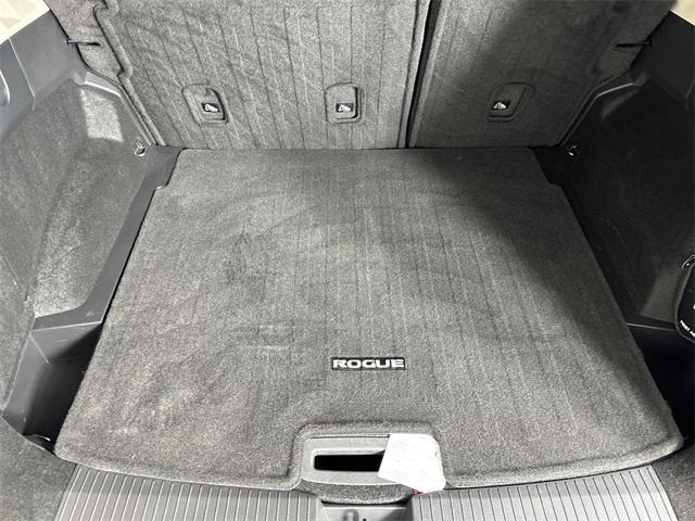 Photo of 2023 Gun Metallic Nissan Rogue