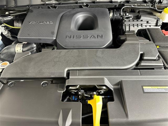 Photo of 2025 Super Black Nissan Murano