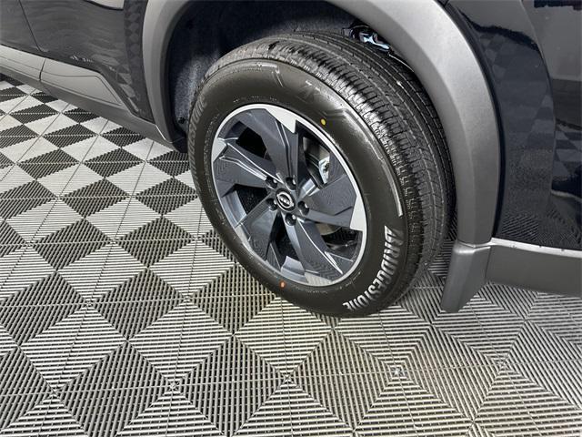 Photo of 2026 Super Black Nissan Rogue