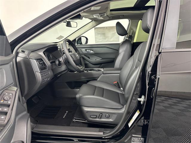 Photo of 2026 Super Black Nissan Rogue