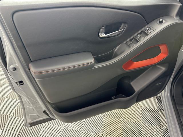 Photo of 2025 Boulder Gray Pearl Nissan Frontier