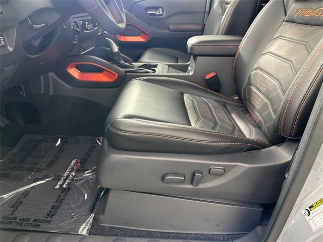 Photo of 2025 Boulder Gray Pearl Nissan Frontier