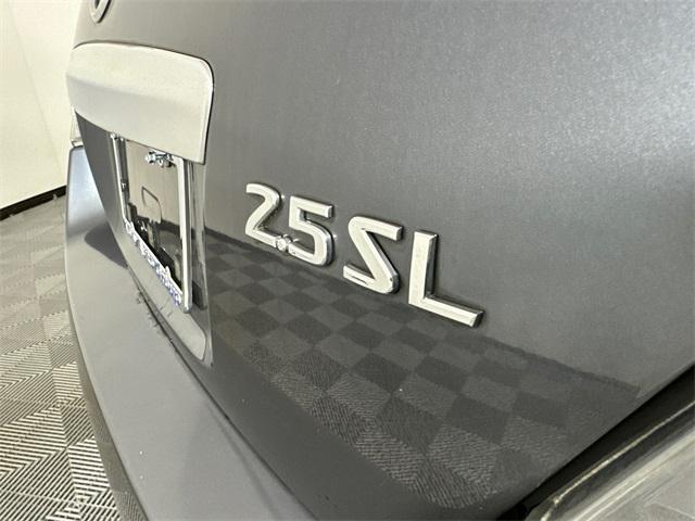 Photo of 2010 Dark Slate Metallic Nissan Altima