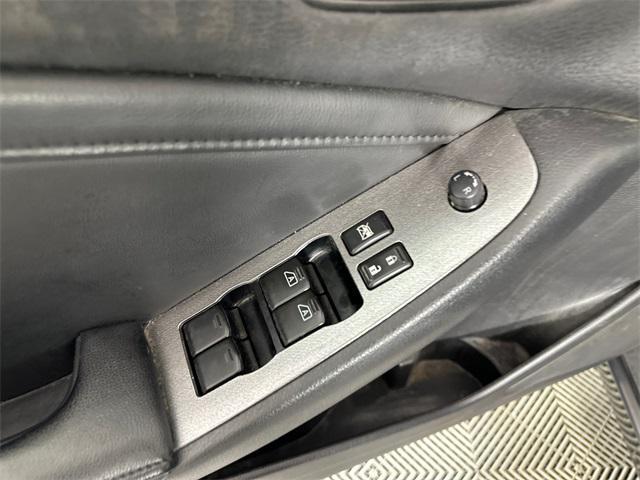 Photo of 2010 Dark Slate Metallic Nissan Altima