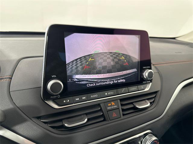 Photo of 2022 Gun Metallic Nissan Altima