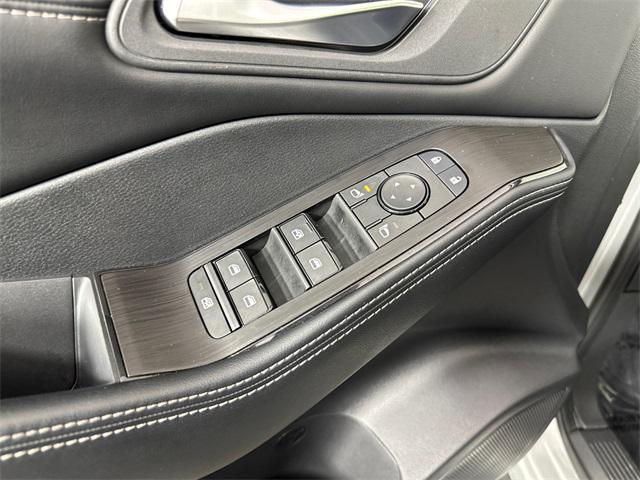Photo of 2024 Brilliant Silver Metallic Nissan Rogue
