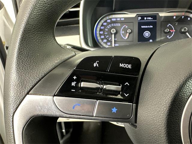 Photo of 2024 White Pearl Hyundai TUCSON