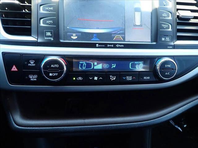 Photo of 2019 Celestial Silver Metallic Toyota Highlander Hybrid