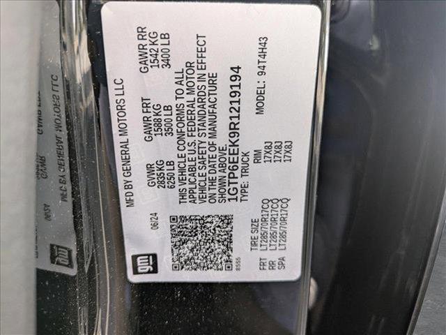 Photo of 2024 Onyx Black GMC Canyon