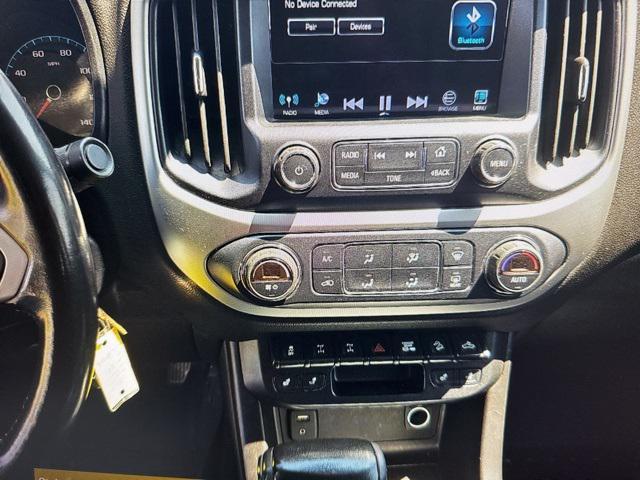 Photo of 2017 Silver Ice Metallic Chevrolet Colorado