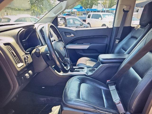 Photo of 2017 Silver Ice Metallic Chevrolet Colorado