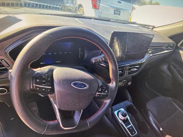 Photo of 2024 Vapor Blue Metallic Ford Escape