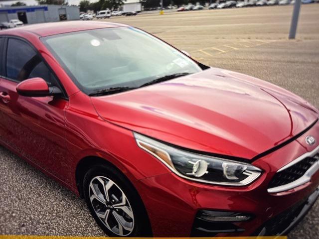 Photo of 2019 Currant Red Kia Forte