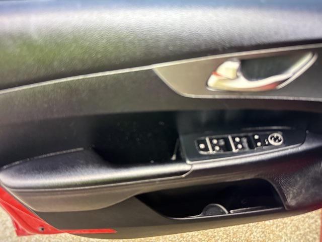Photo of 2019 Currant Red Kia Forte