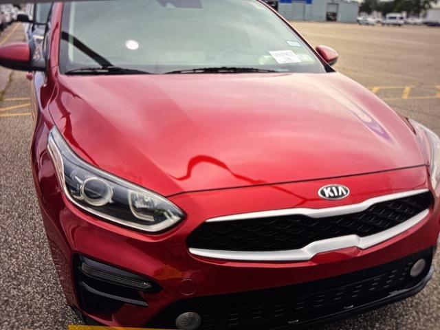 Photo of 2019 Currant Red Kia Forte