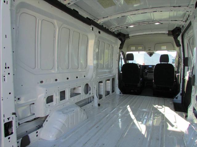 Photo of 2023 Oxford White Ford Transit-250