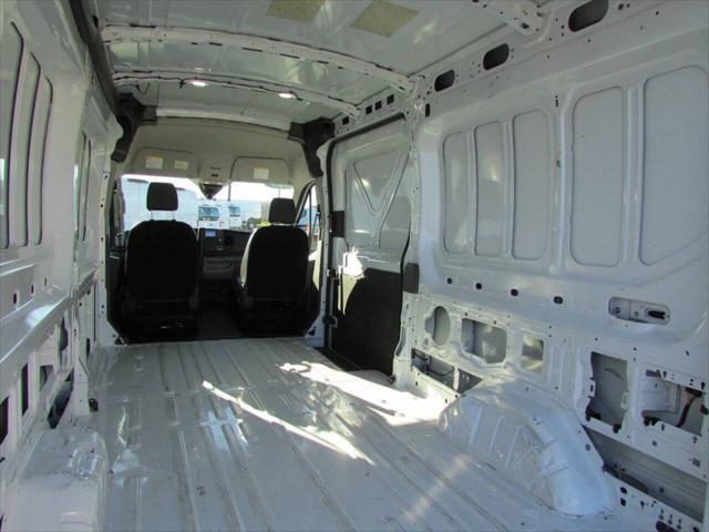 Photo of 2023 Oxford White Ford Transit-250