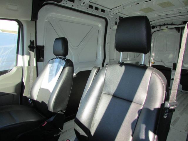 Photo of 2023 Oxford White Ford Transit-250