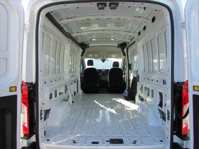 Photo of 2023 Oxford White Ford Transit-250