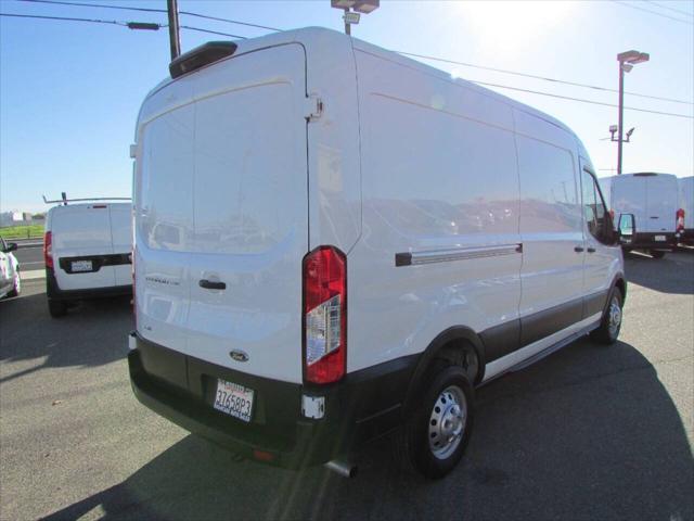 Photo of 2023 Oxford White Ford Transit-250