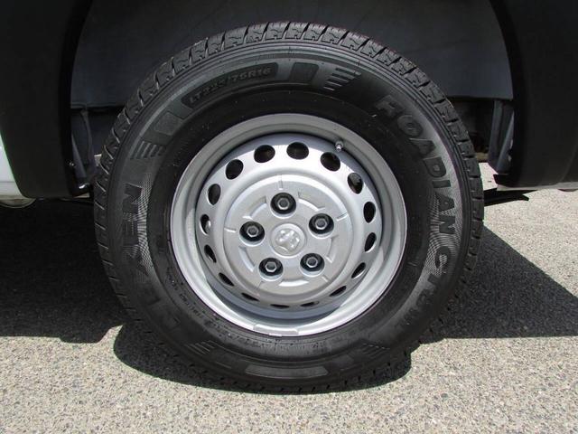 Photo of 2025 Bright White RAM ProMaster 2500