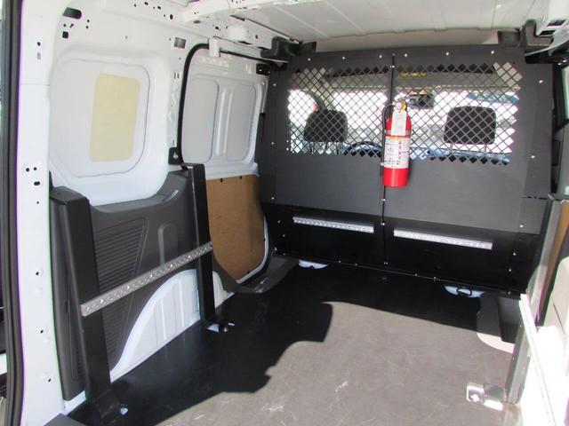 Photo of 2022 Frozen White Metallic Ford Transit Connect