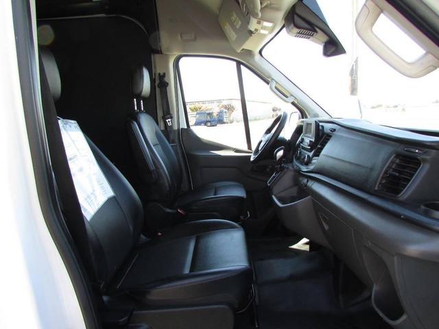Photo of 2022 Oxford White Ford Transit-350