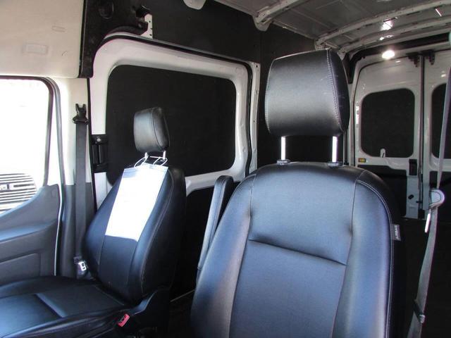 Photo of 2022 Oxford White Ford Transit-350